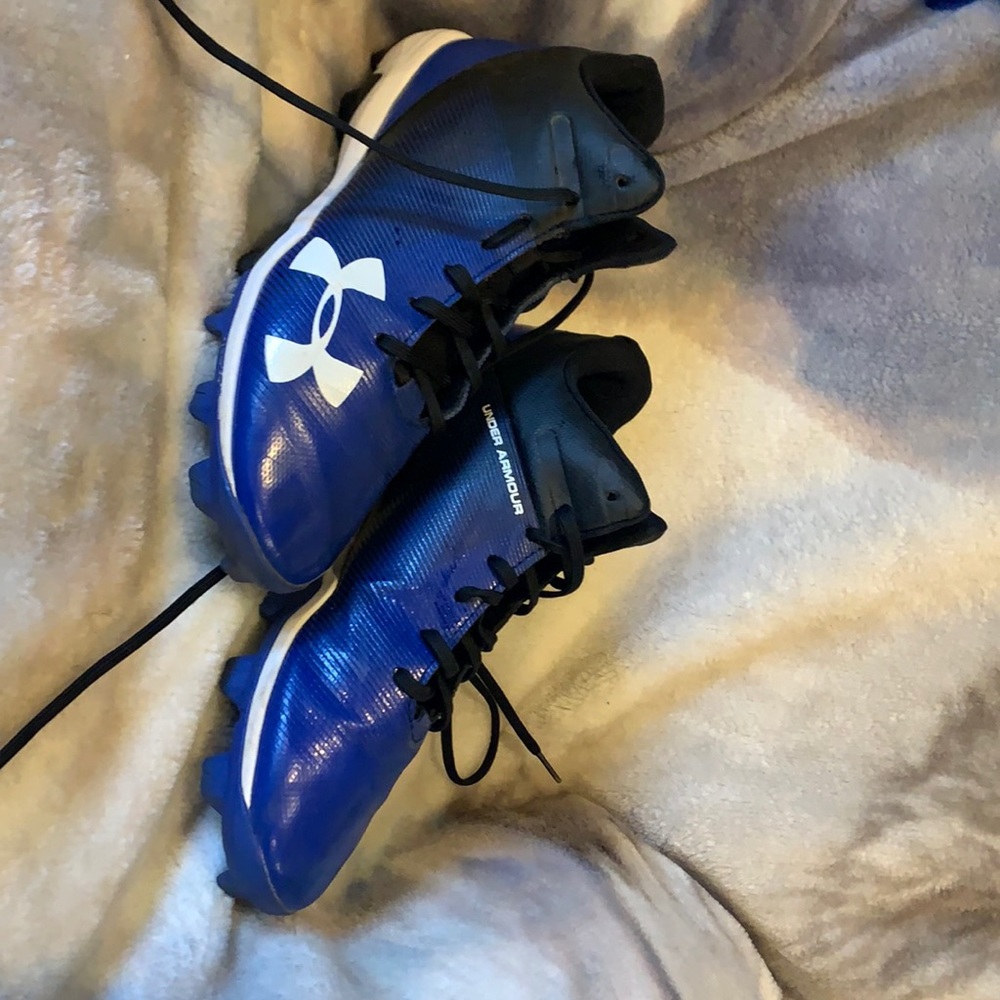 Softball/baseball cleats